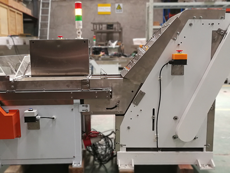 Transportador automático de alimentación de paja